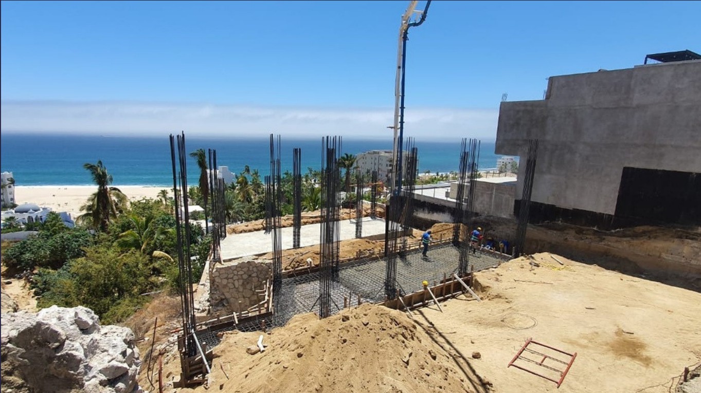 Foundation and rebar columns on an oceanfront lot